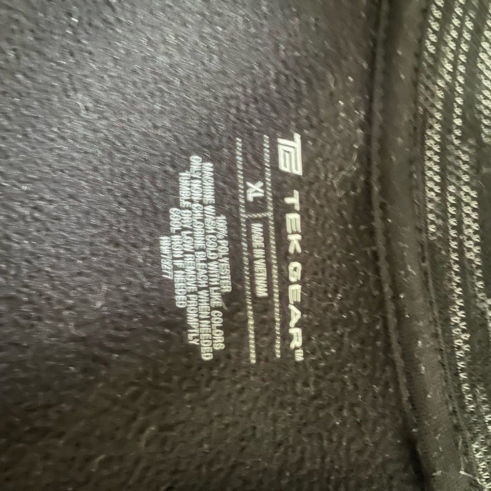Zip up jacket! - Picture 3 of 3